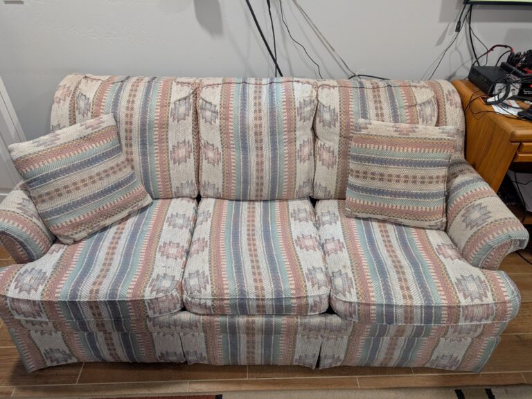 sofa 768x576