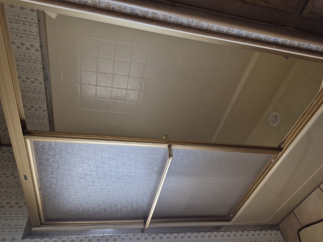 710 Small Bathroom