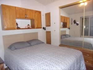 Bedroom 300x225